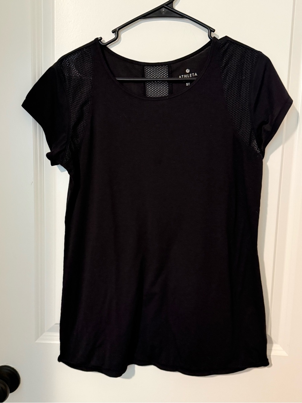 Athleta Size ST Black Short-Sleeve Active Tee with Mesh Shoulders #61